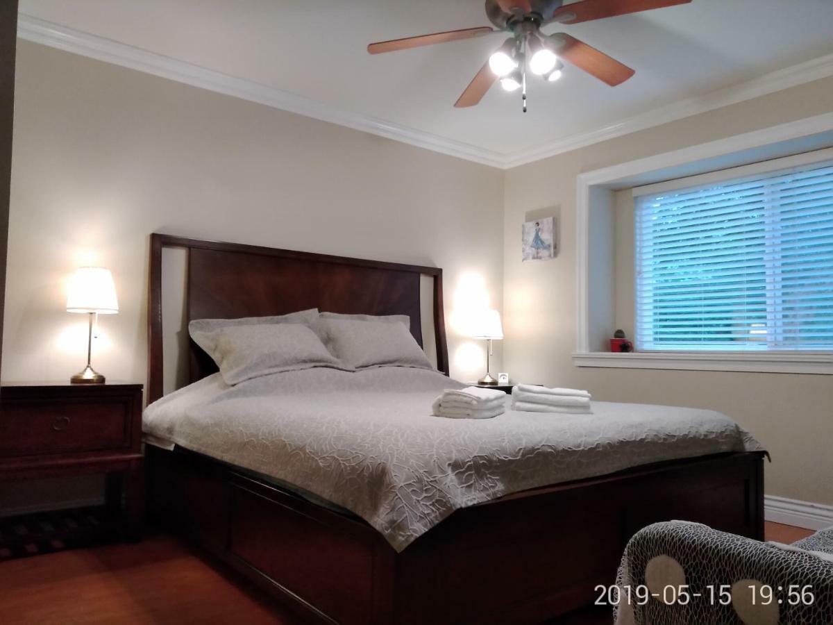 Three Kittens Guesthouse Burnaby Ngoại thất bức ảnh